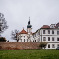 Duben 2023 - Promoce absolventů CEMI v Břevnovském klášteře